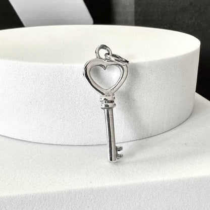 Heart Key Pendant Love Symbol Pendant/Necklace