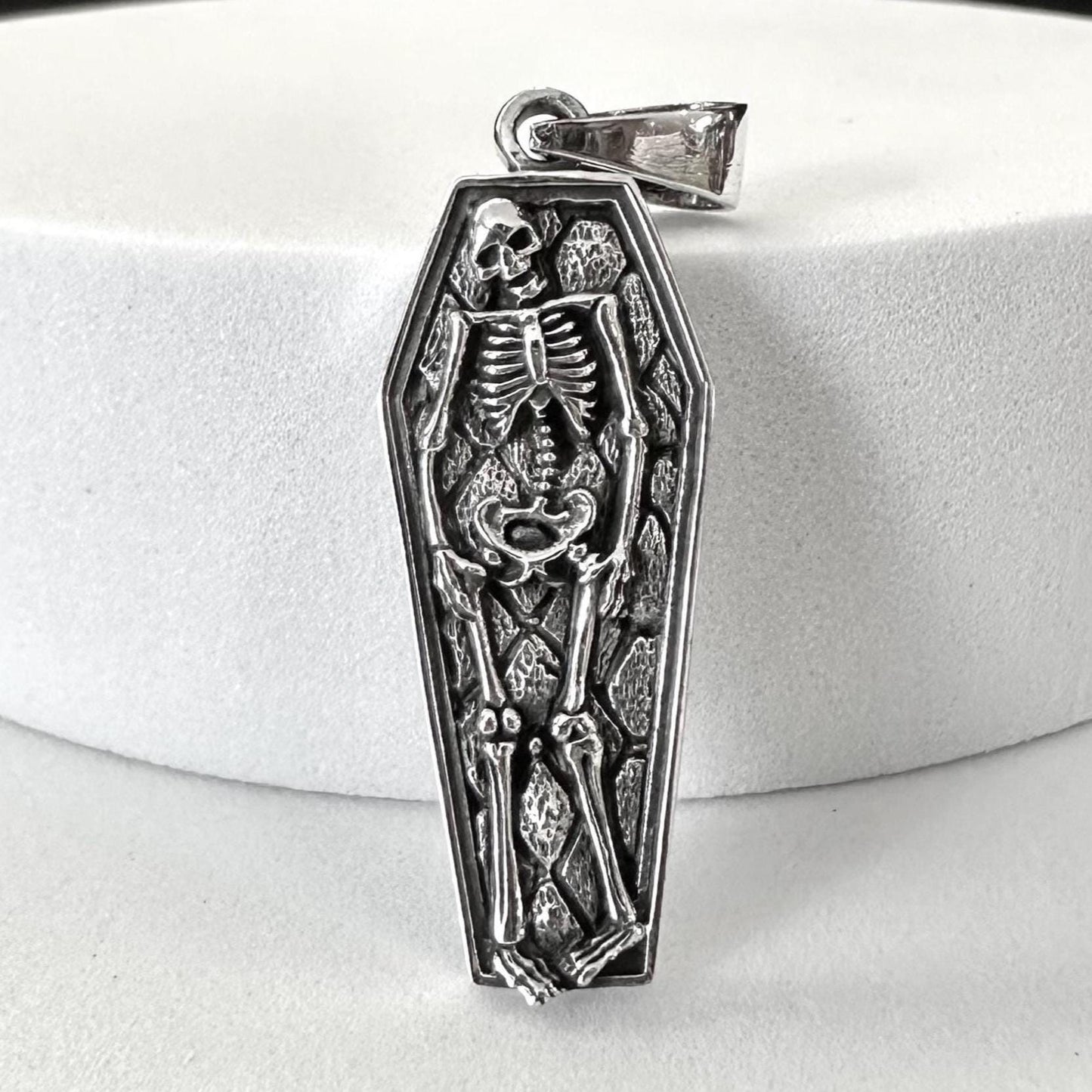 Punk Skull Gothic Skeleton Death Pendant/Necklace