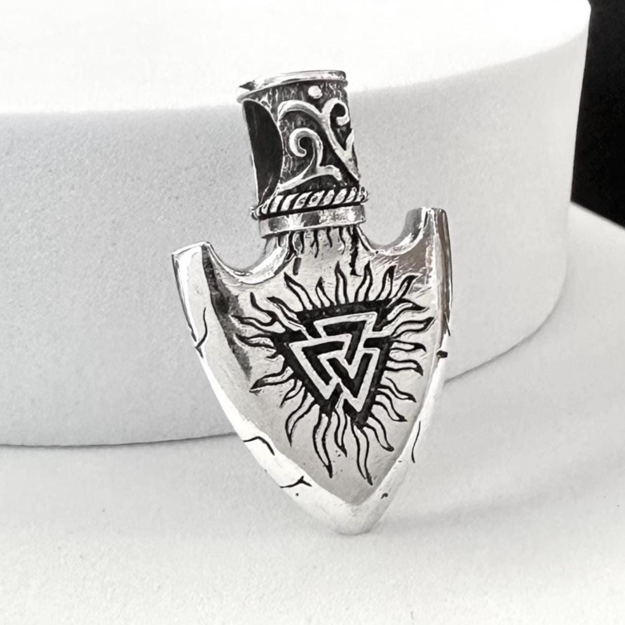 Gungnir Viking Valknut Vegvisir Head Arrowhead Pendant/Necklace