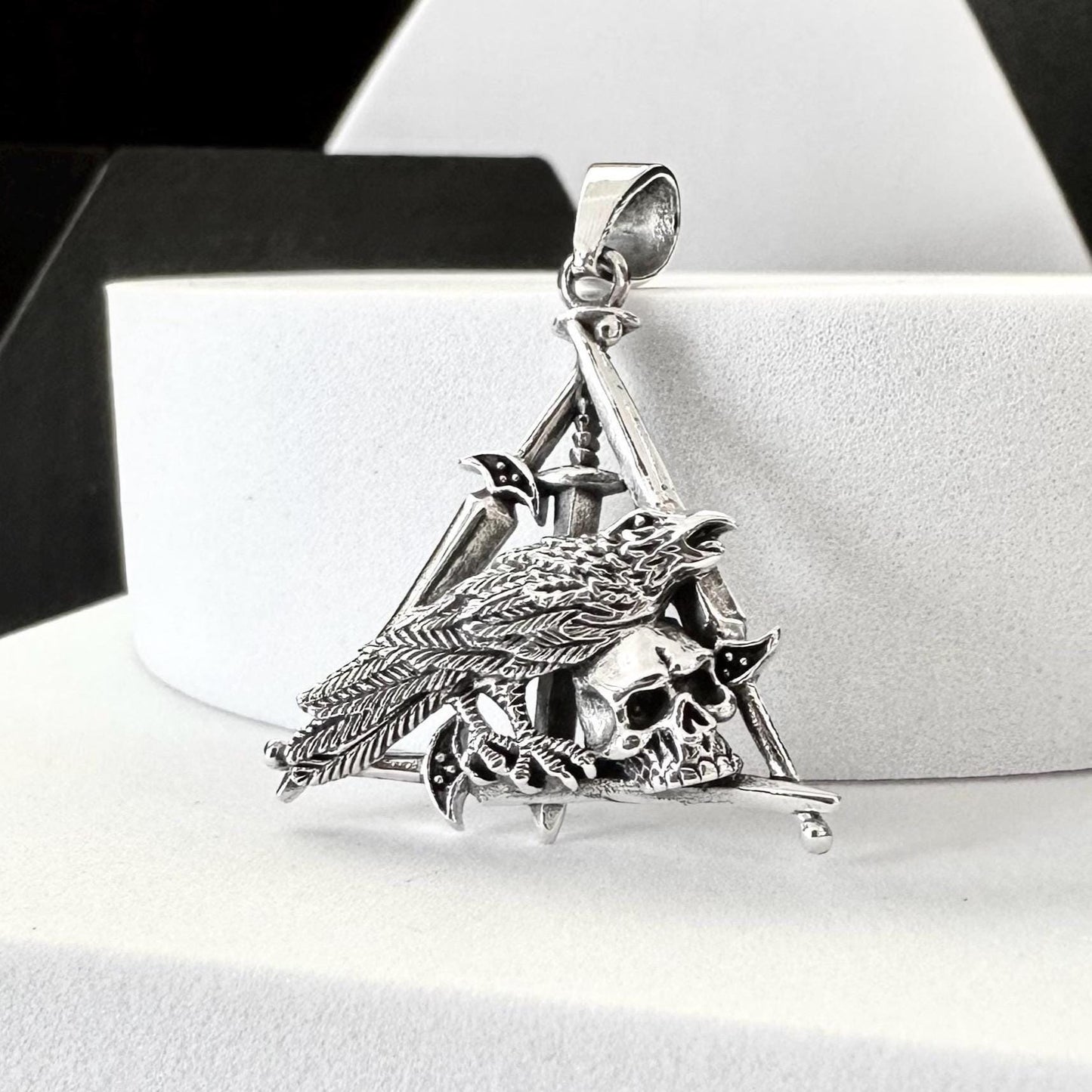 Odin's Raven Viking Raven Bird Crow Pendant/Necklace