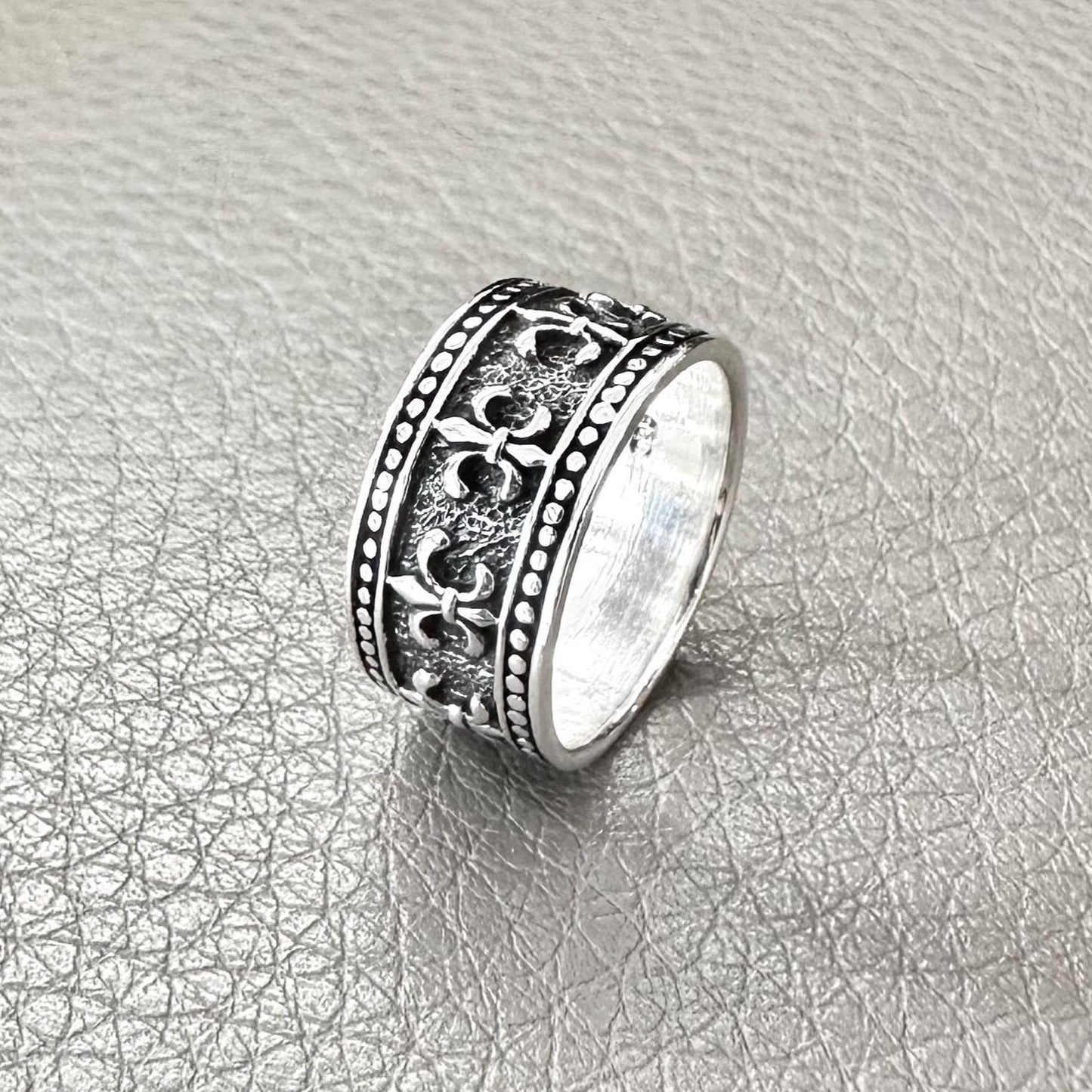 Fleur De Lis Three Musketeer French Lily Ring
