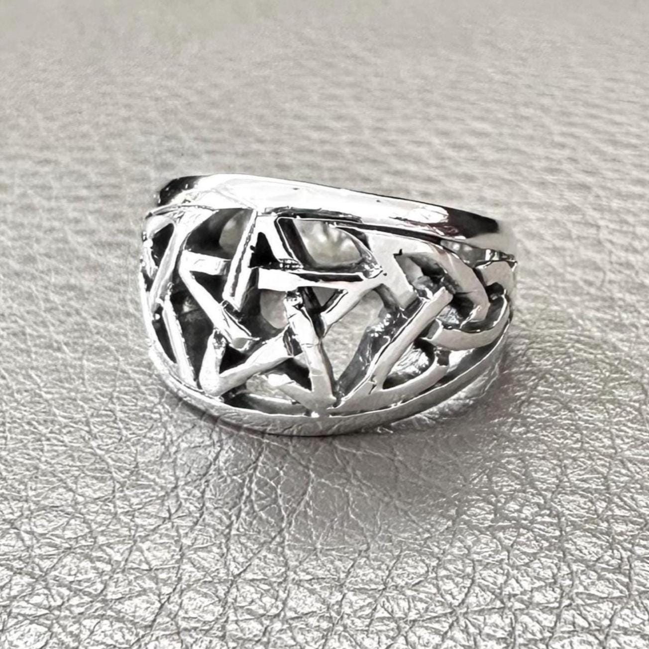 Wiccan Pentacle Gothic Magical Star Ring