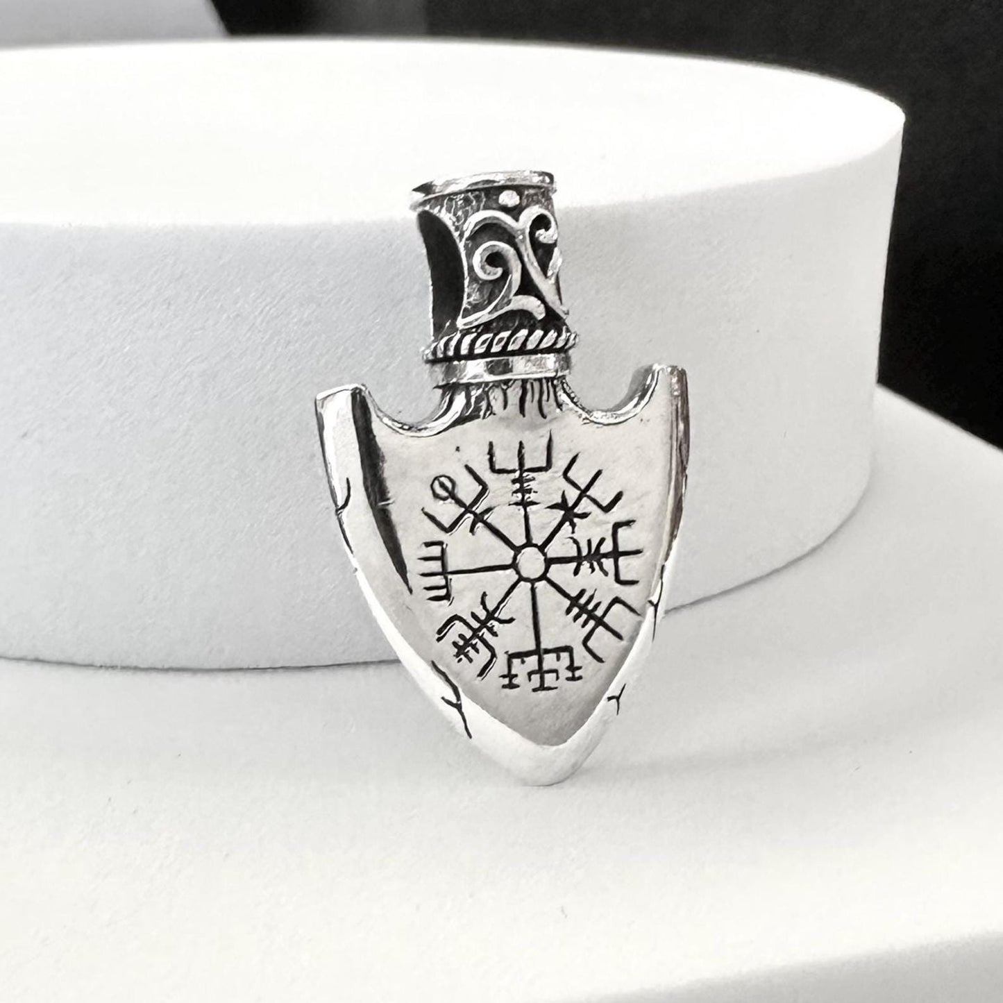 Gungnir Viking Valknut Vegvisir Head Arrowhead Pendant/Necklace