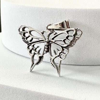 Butterfly Insect Monarch Pendant/Necklace
