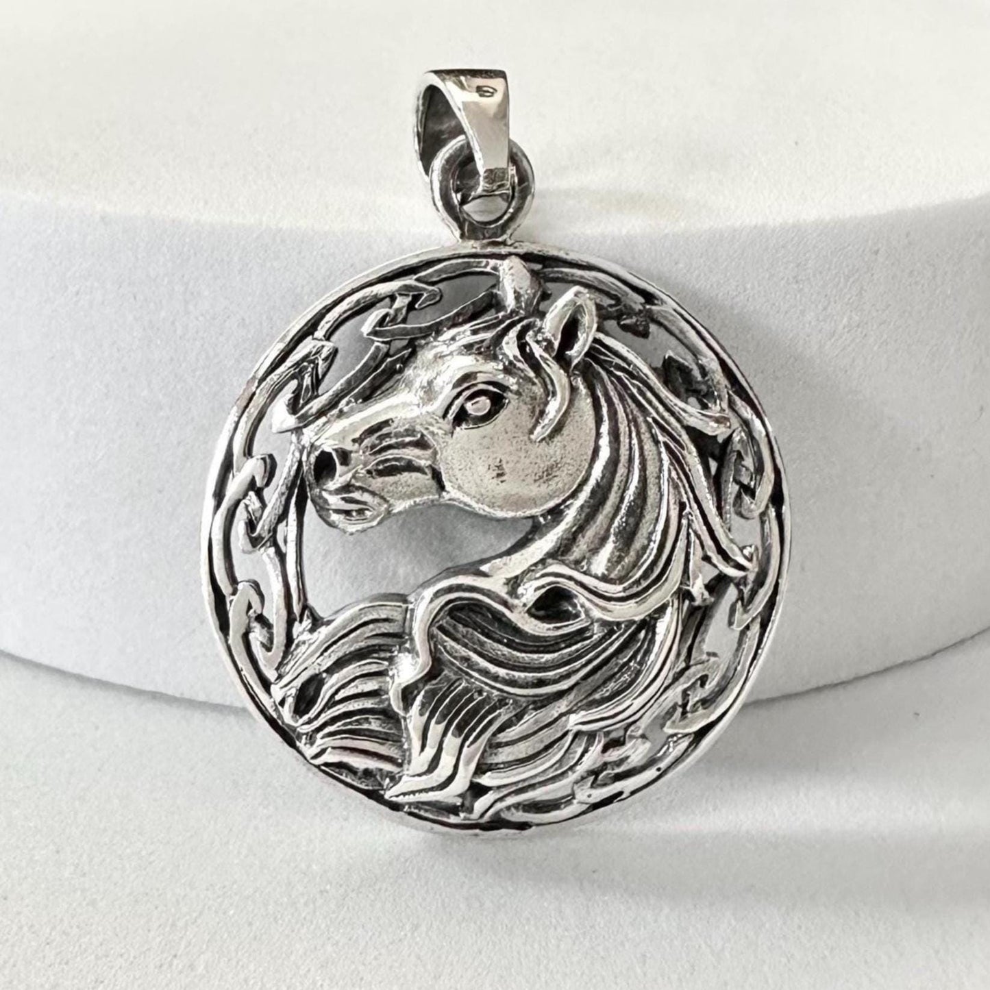 Sleipnir Pendant Viking Legend Mythology Odin Horse Pendant/Necklace