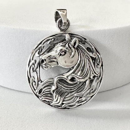 Sleipnir Pendant Viking Legend Mythology Odin Horse Pendant/Necklace