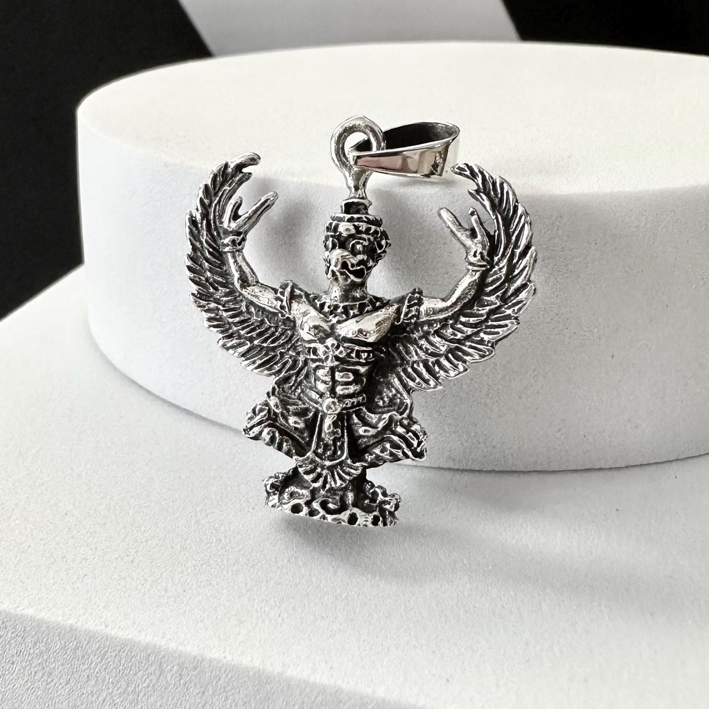Garuda Hindi Buddhism Divine Eagle Pendant/Necklace