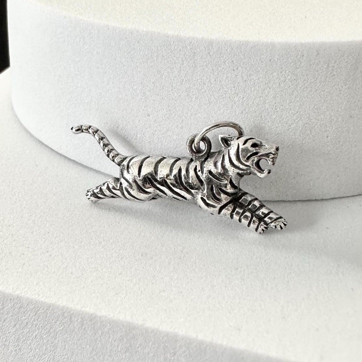 Tiger Large Cat Wild Animal Cheetah Leopard Pendant/Necklace