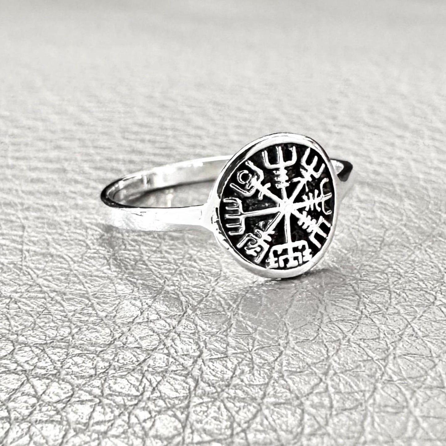 Vegvisir Celtic Knot Design Norse Viking Compass Ring