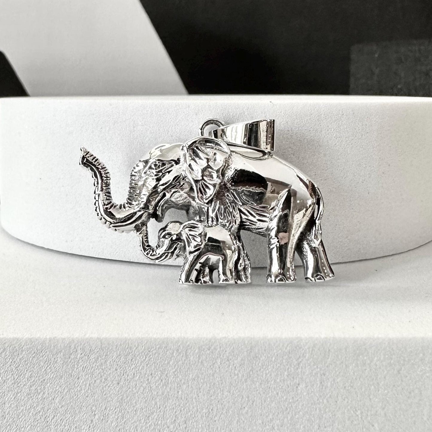 Elephant\ Thailand Wild Life Elephant Animal Pendant/Necklace