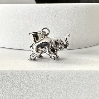 Elephant Thailand Wild Life Animal Pendant/Necklace