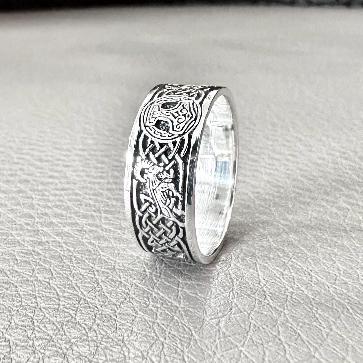 Thor's Hammer Viking Mjolnir Celtic Knot Tanngrisnir Ring