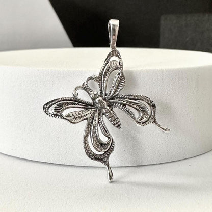 Butterfly Insect Monarch Women Pendant/Necklace