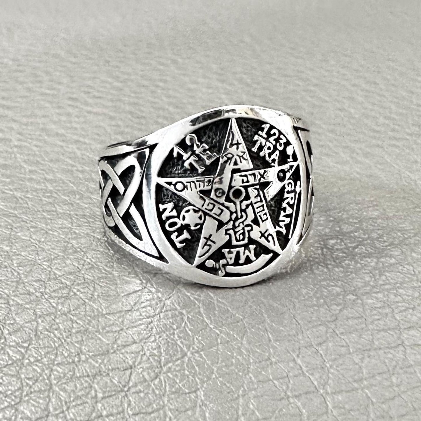 Tetragrammaton YHVH God Ring