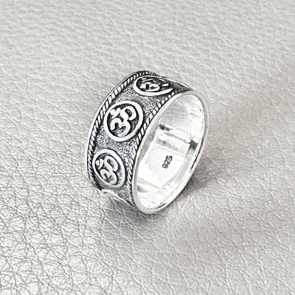 Ohm/Om Ring Buddhism Hindi Talisman Ring\