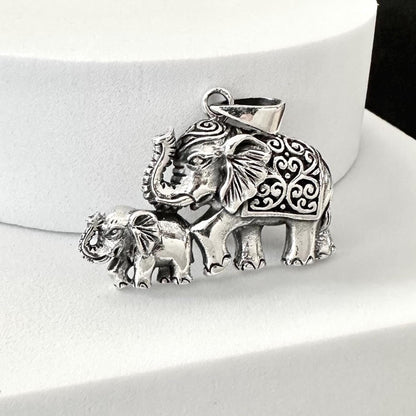 Elephant Thailand Wild Animal Pendant/Necklace