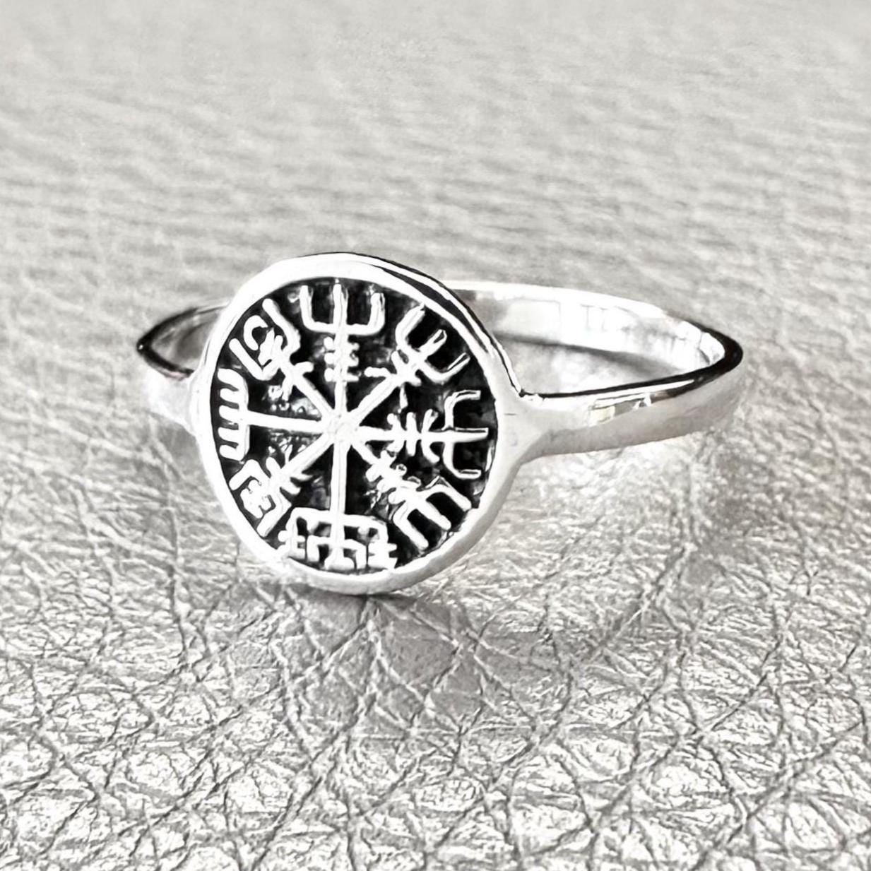 Vegvisir Celtic Knot Design Norse Viking Compass Ring