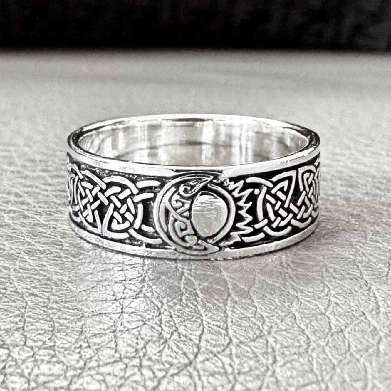 Sun & Crescent Moon Celtic Infinity Knot Design Ring