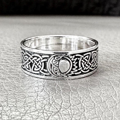 Sun & Crescent Moon Celtic Infinity Knot Design Ring