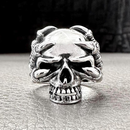 Skull Gothic Monster Claw Demo Punk Biker Ring