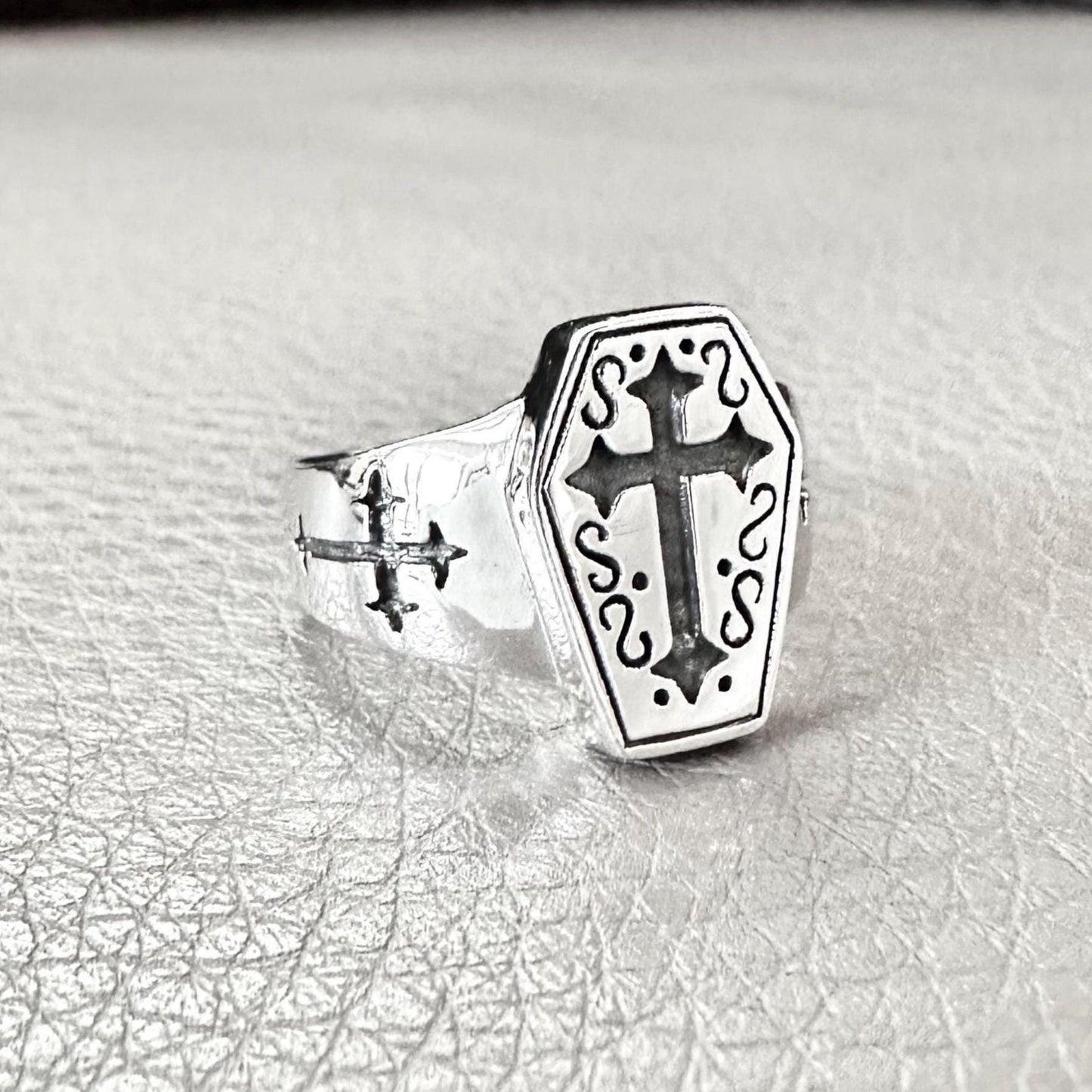 Jesus Christ Crucifix Cross Coffin Ring