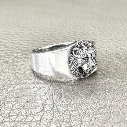 Lion Leo Zodiac King of Jungle Beast Signet Ring