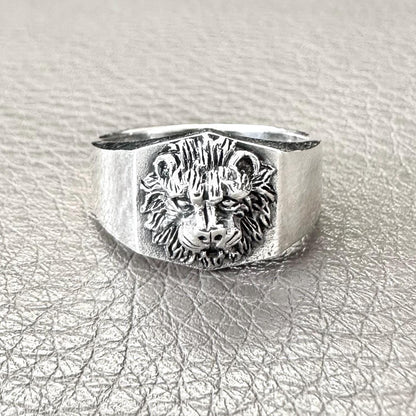 Lion Leo Zodiac King of Jungle Beast Signet Ring