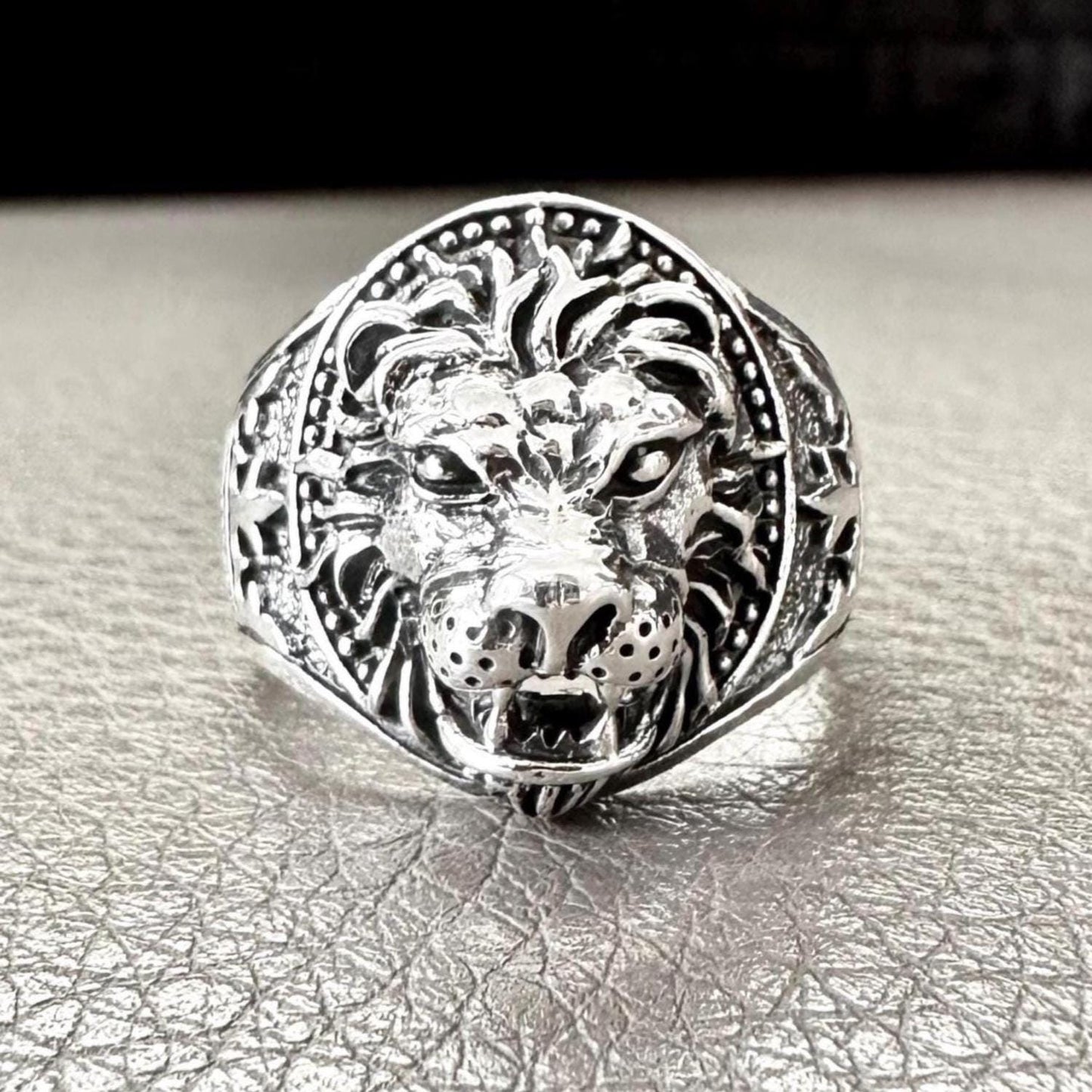 Leo Zodiac King of Jungle Beast Lion Head Signet Ring