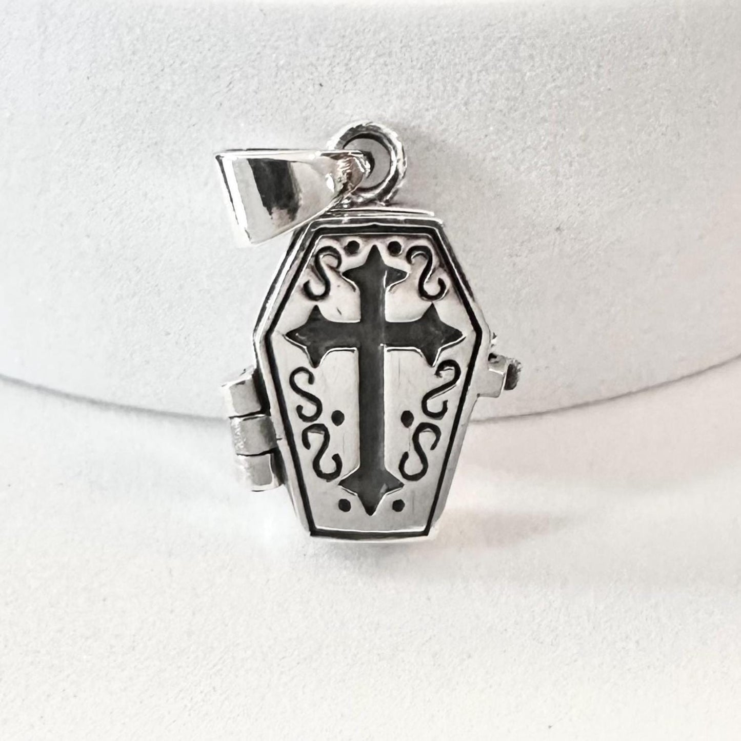 Cross Jesus Gothic Skeleton Coffin  Locket Pendant/Necklace