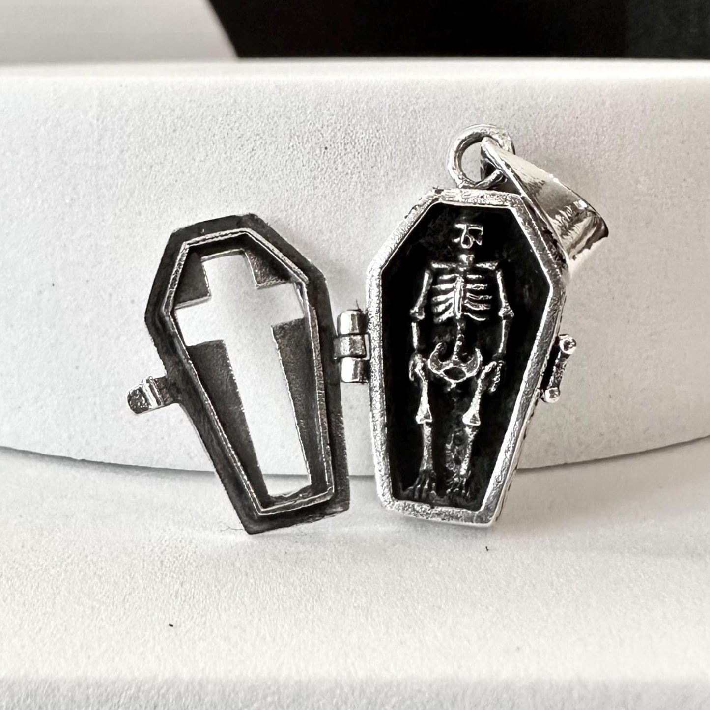 Jesus Cross Gothic Skeleton Coffin Locket Pendant/Necklace