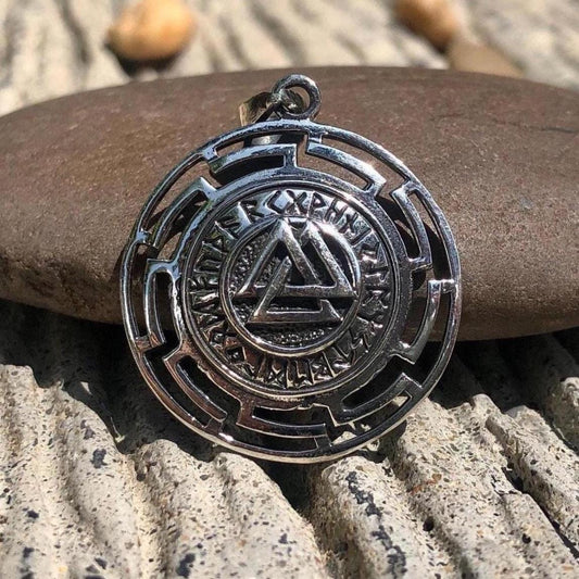 Viking Valknut Triangles Celtic Knot Pendant/Necklace