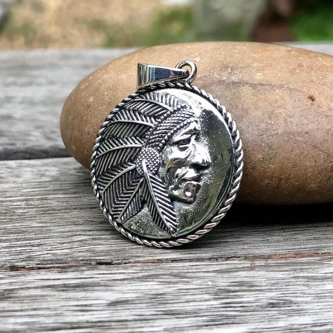 Indian Native American Tribe Chieftain Pendant/Necklace