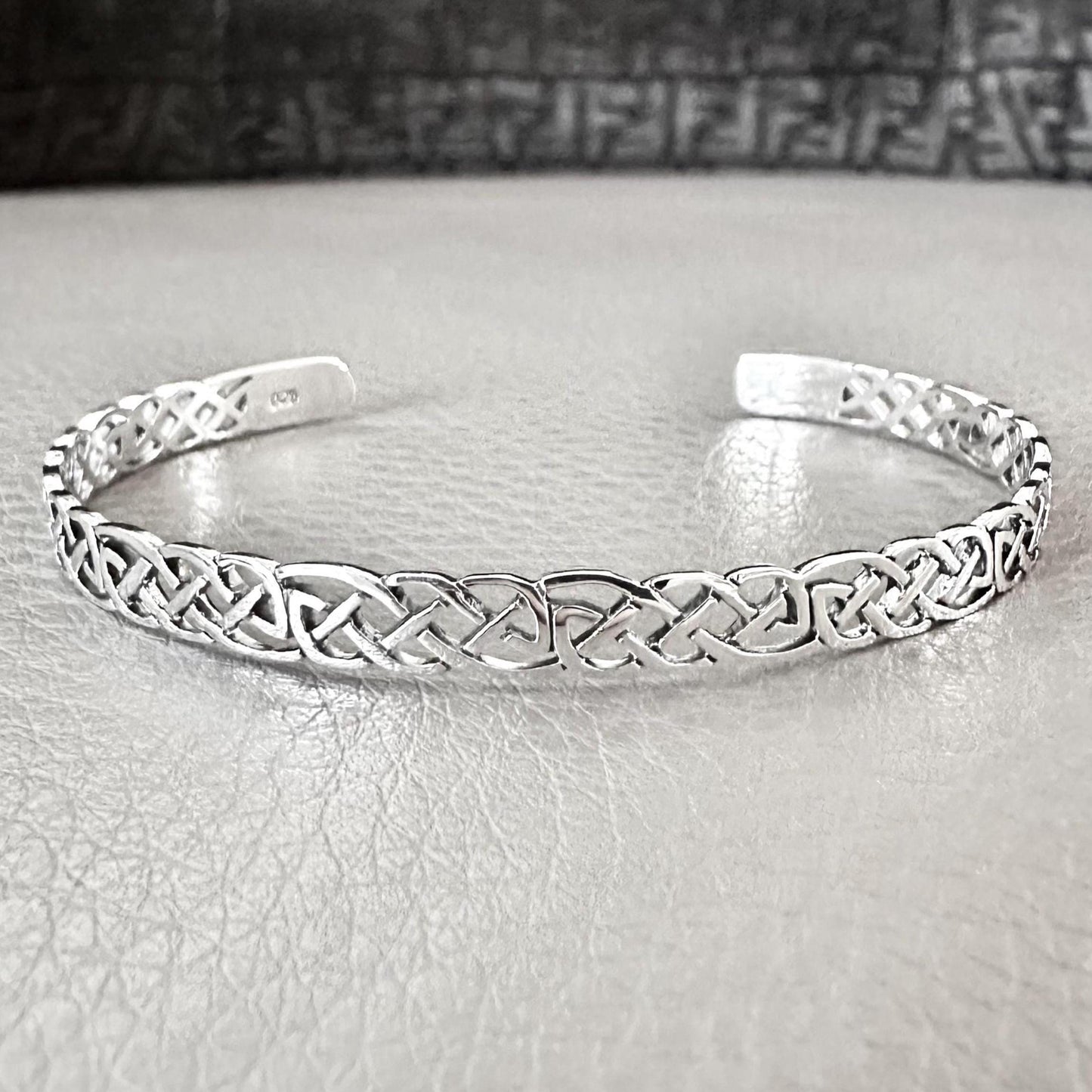 Celtic Knot Bracelet Infinity Knot Viking Endless Cuff Bracelet