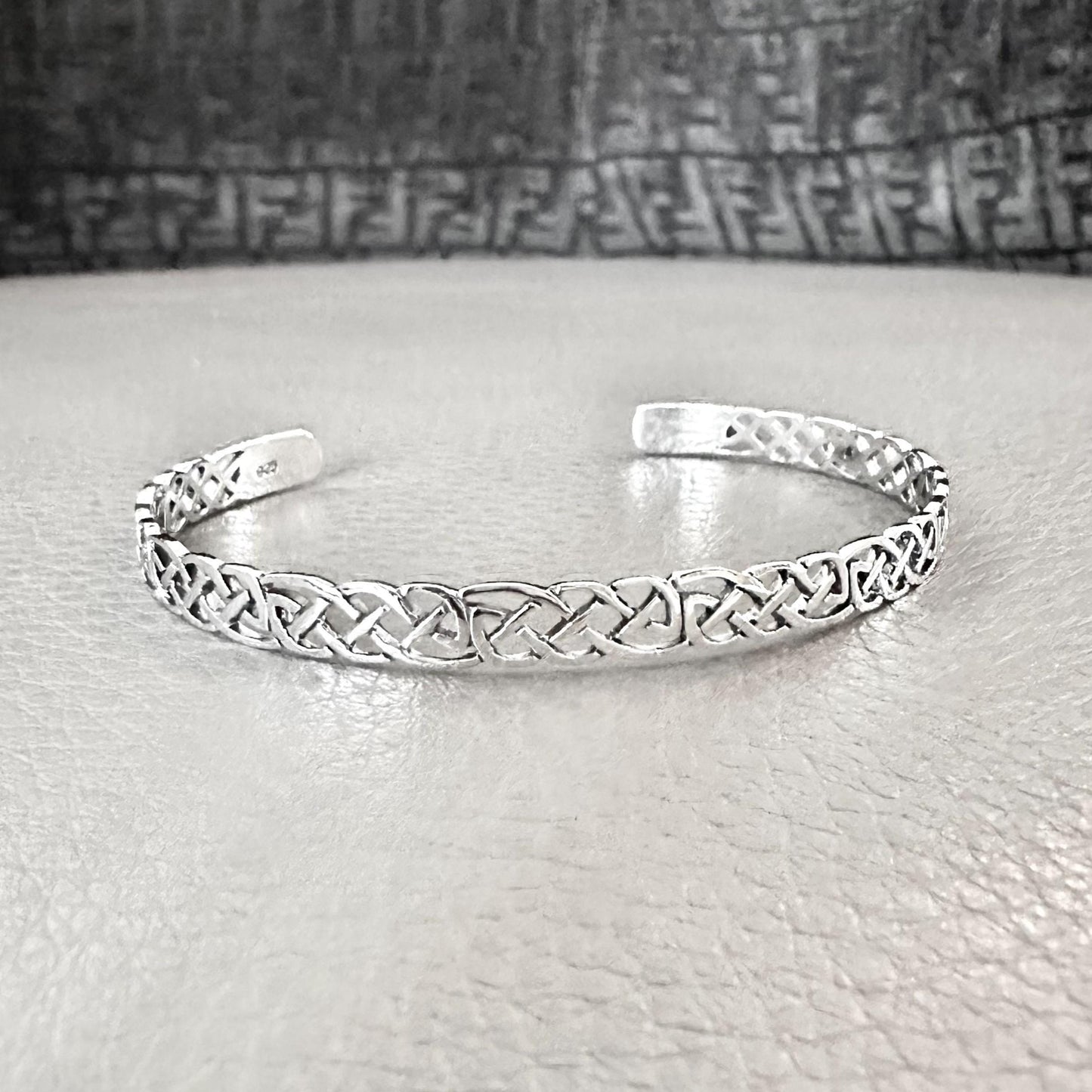 Celtic Knot Bracelet Infinity Knot Viking Endless Cuff Bracelet