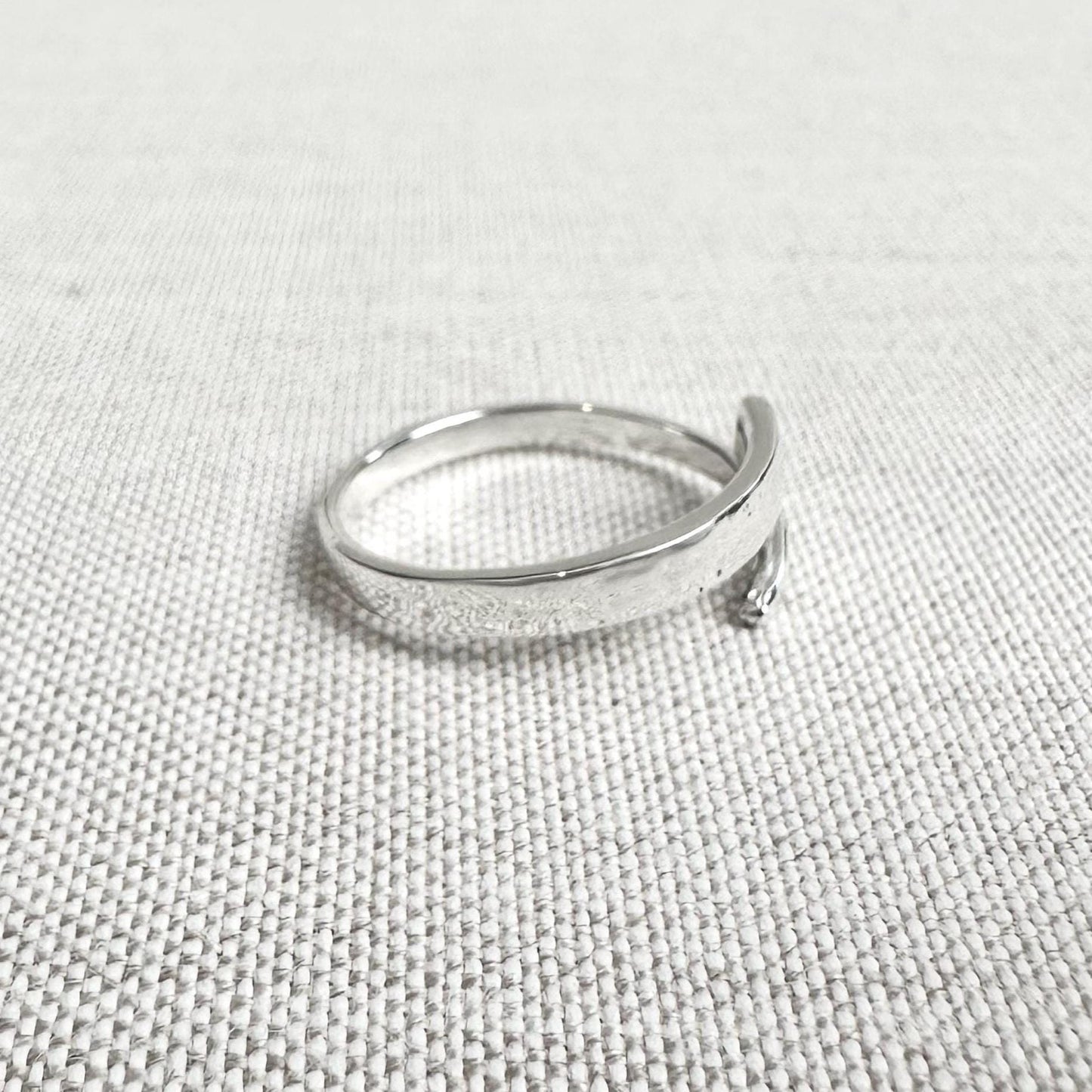 Plain Band Women Fashion Ring