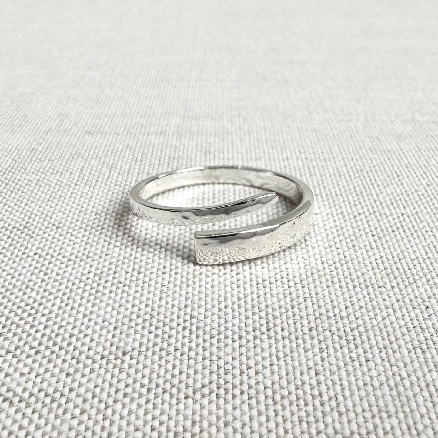Plain Band Women Fashion Ring