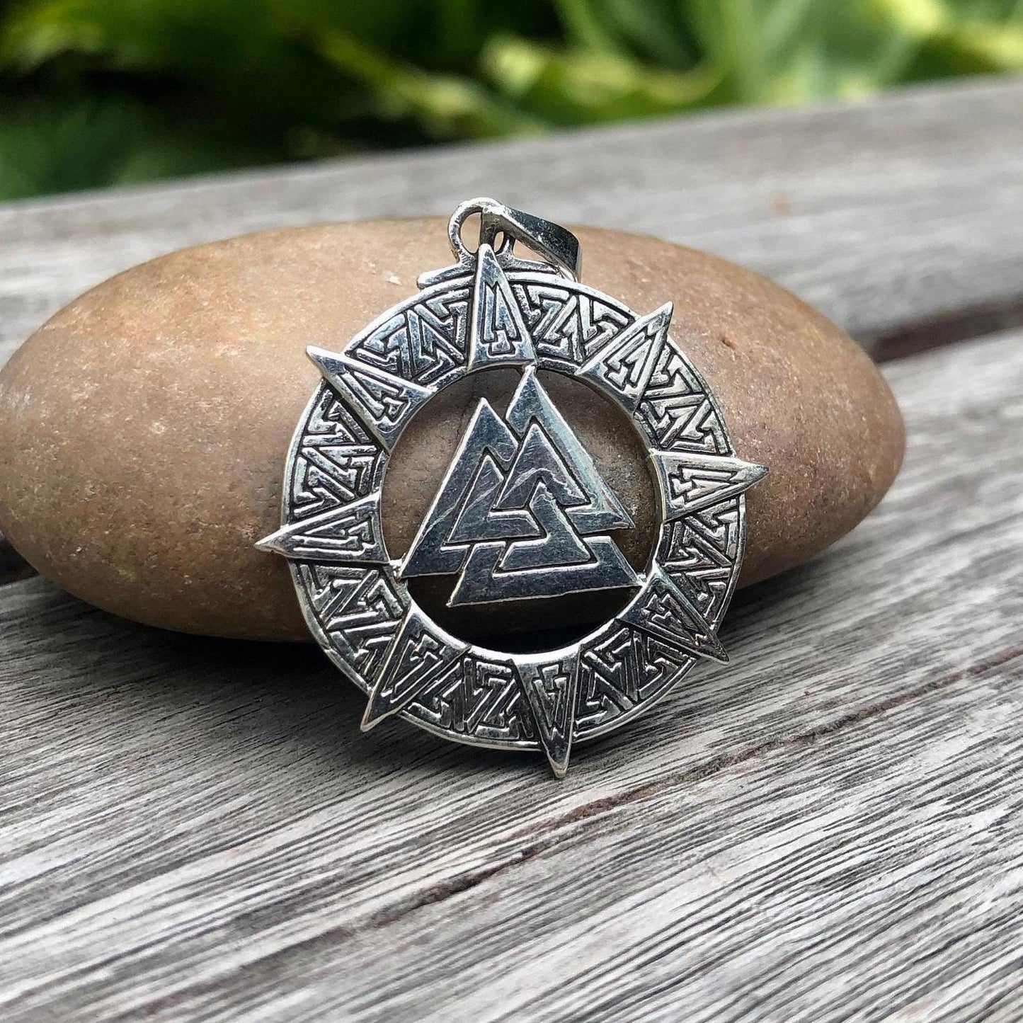 Viking Valknut Celtic Triangle Knot Pendant/Necklace