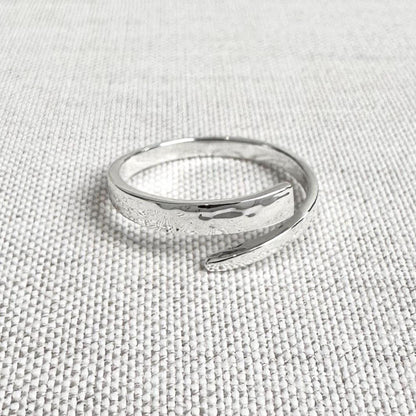Plain Band Women Fashion Ring