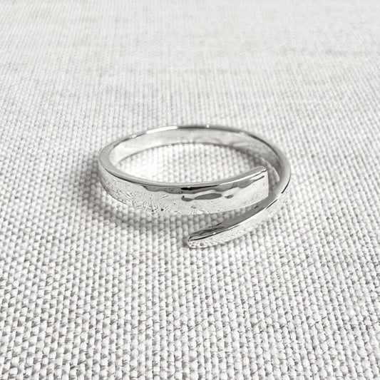Plain Band Women Fashion Ring