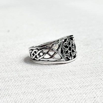 Triquetra Viking Celtic Knot Endless Infinity Ring