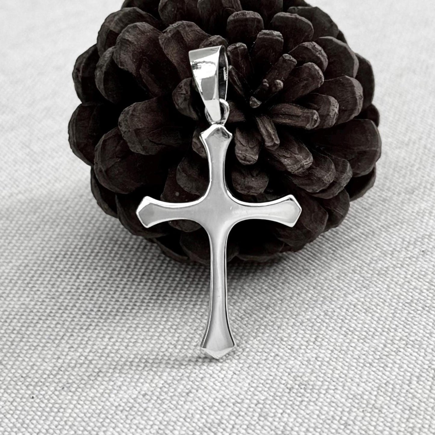 Christian Jesus Christ Crucifix Cross Pendant/Necklace