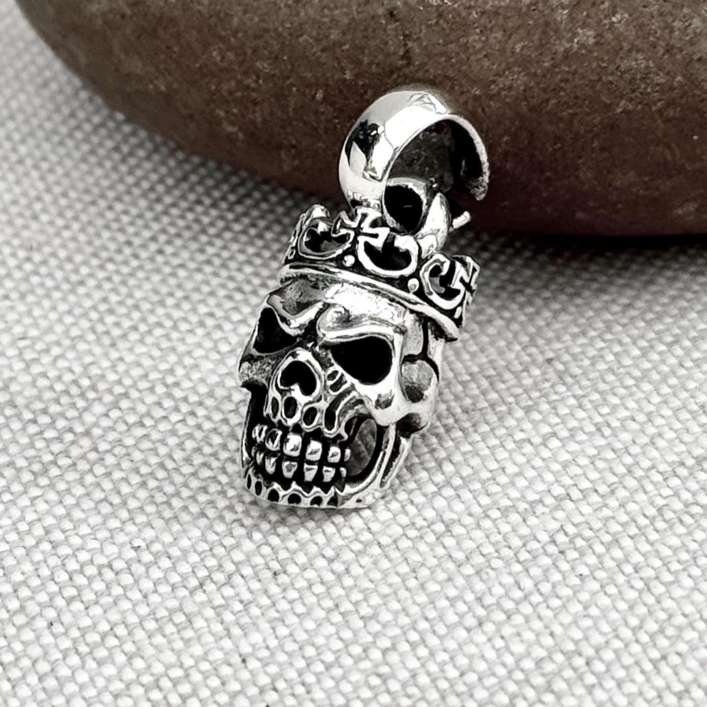 Small Skull Punk Gothic Biker Pendant/Necklace
