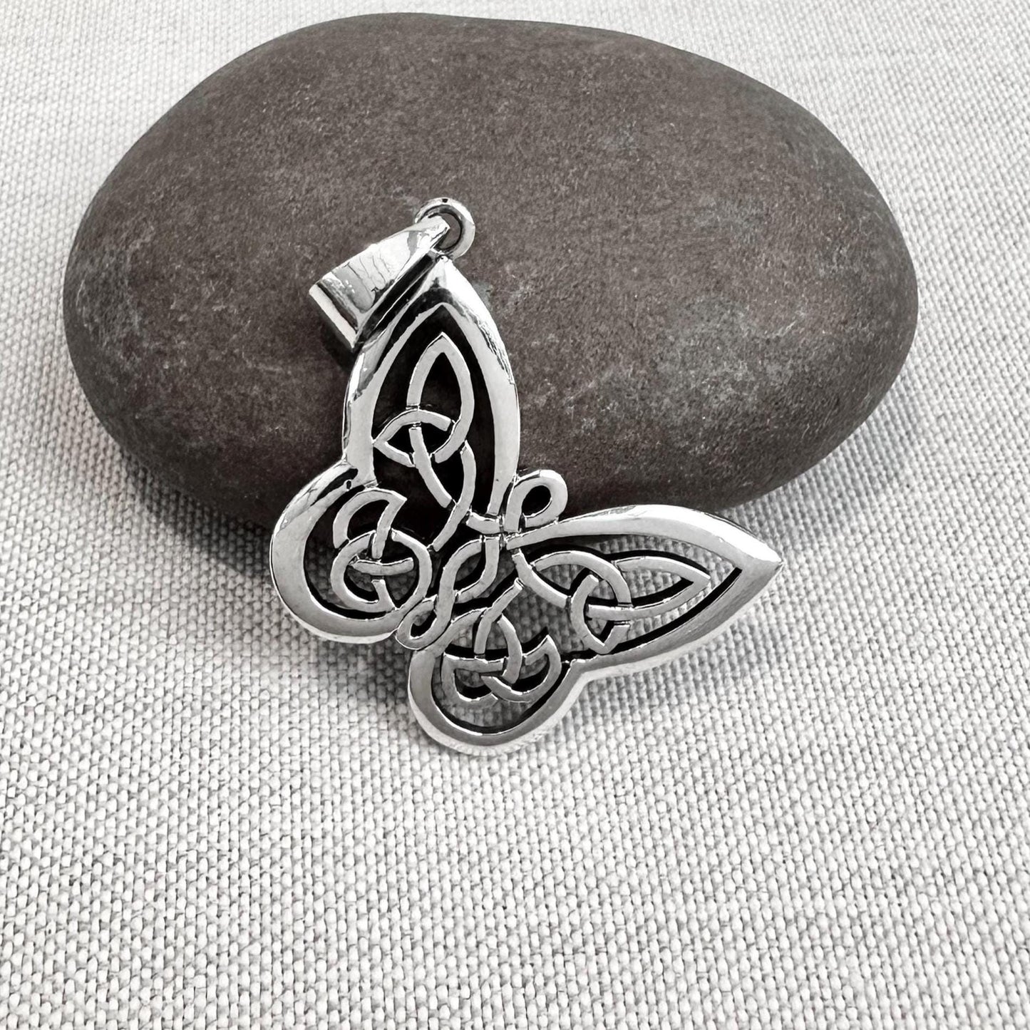 Butterfly Insect Monarch Women Pendant/Necklace