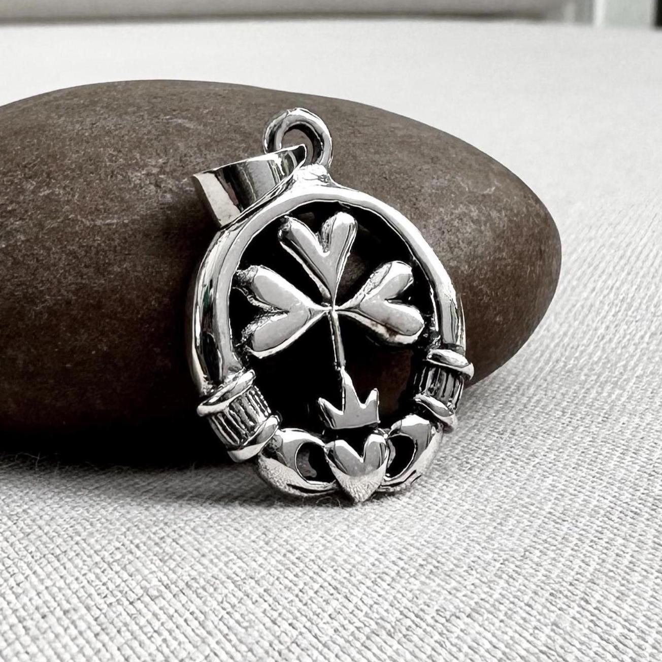 Claddagh Irish Heart Lucky Clover Pendant/Necklace