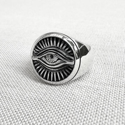 Egypt Eye of Horus Falcon God Ring