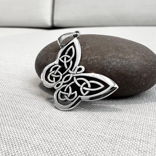 Butterfly Insect Monarch Women Pendant/Necklace