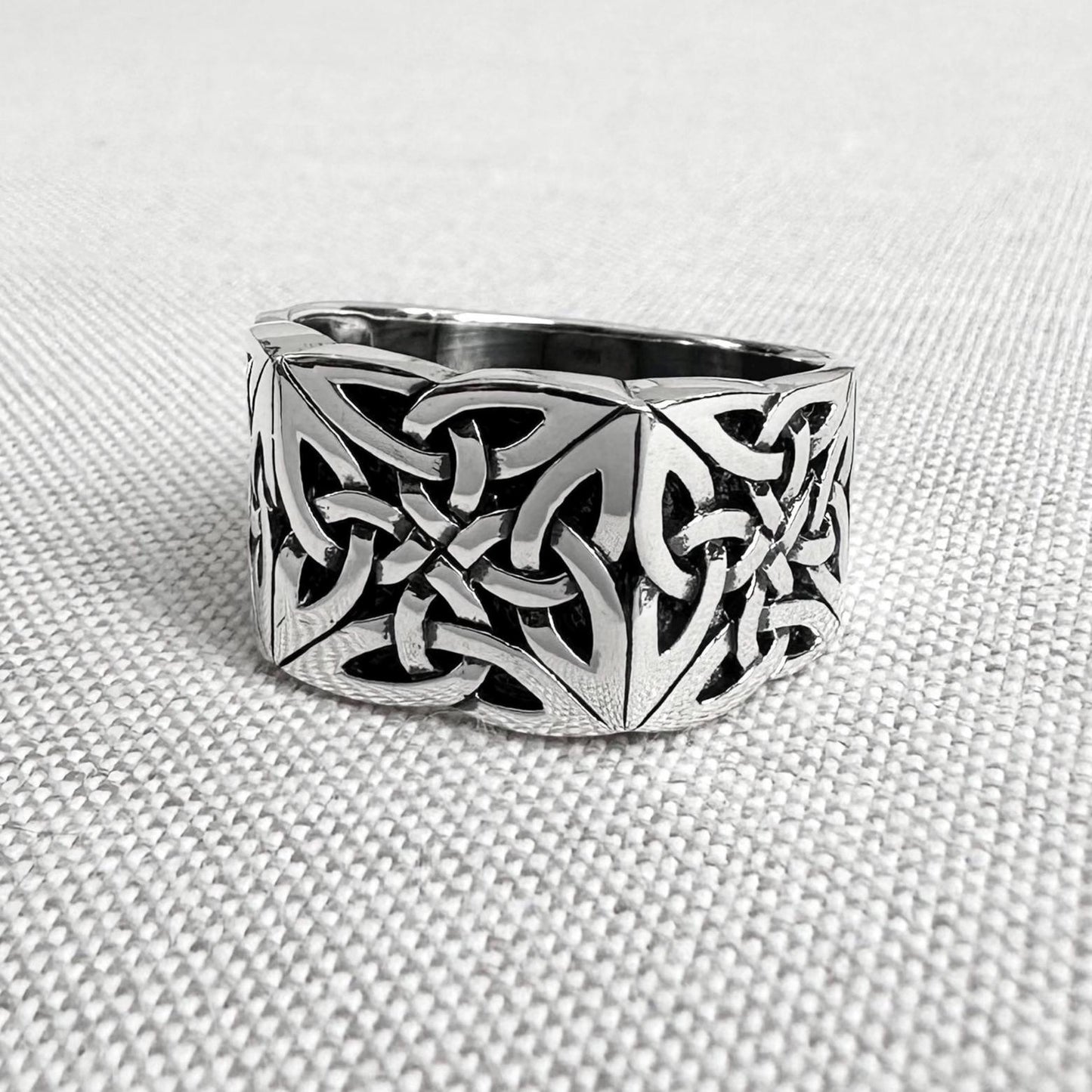 Celtic Infinity Knot Viking Endless Ring