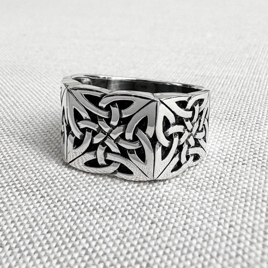Celtic Infinity Knot Viking Endless Ring