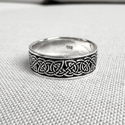 Celtic Infinity Knot Viking Endless Ring