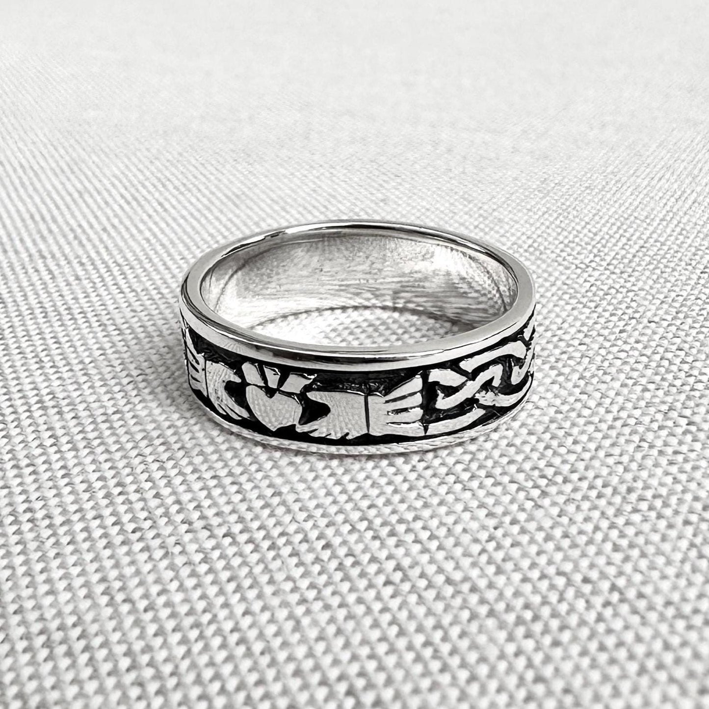 Claddagh Celtic Irish Heritage Heart Ring